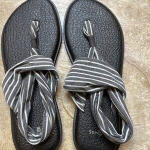 Sanuk Yoga Sling 2 Sandals Gray White Stripe Womens Size 9 EUC